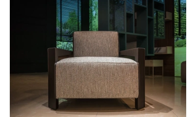 Кресло с карманом Swan Chelsea