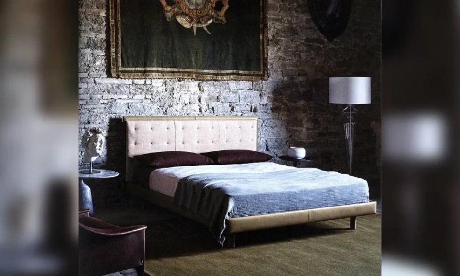 Кровать Poltrona Frau Grantorino Coupe - фото 1