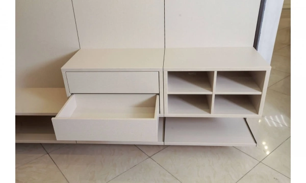 Гардеробная Кардинал