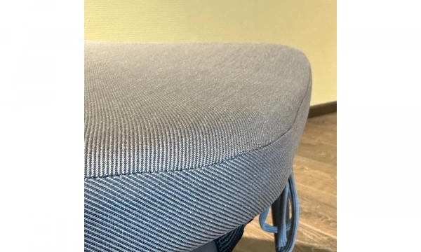 Уличный пуф Saloni X-Type