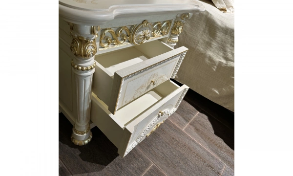 Прикроватная тумбочка Valderamobili Luigi XVI