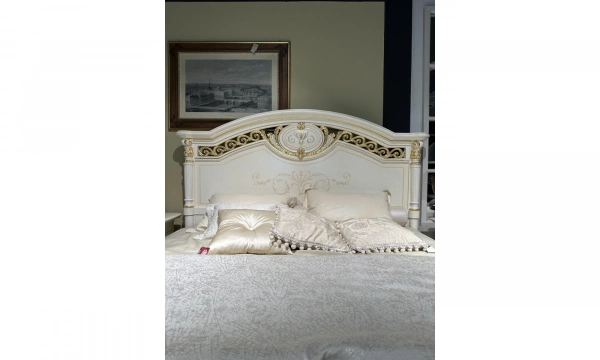Комплект (кровать + 2 тумбочки) Valderamobili Luigi XVI