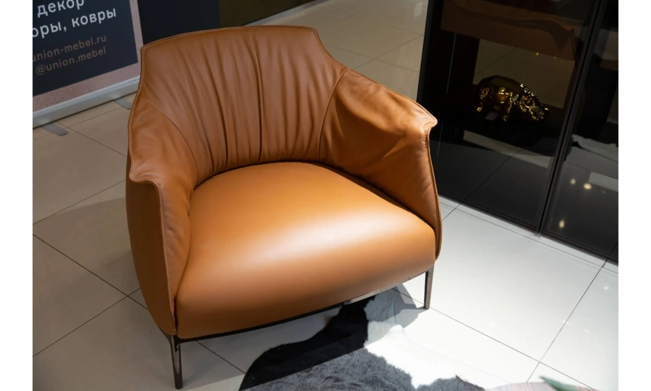 Кресло POLTRONA FRAU ARCHIBALD LARGE - фото 1