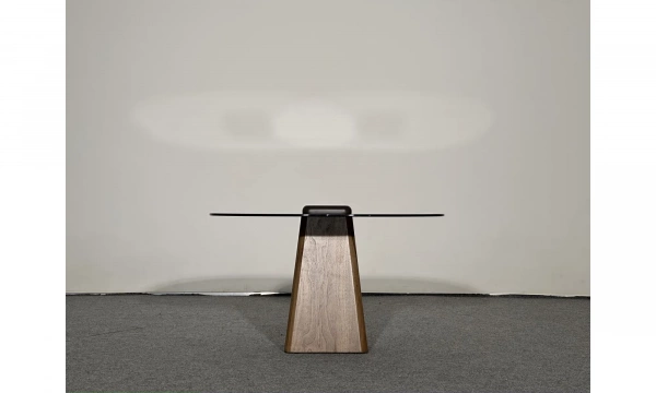 Приставной столик Saloni Chelsea