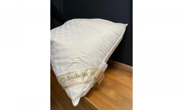 Подушка Assabella 70*70 см.