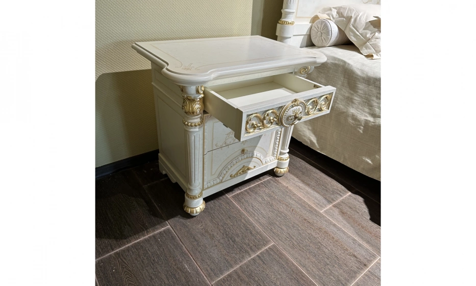 Комплект (кровать + 2 тумбочки) Valderamobili Luigi XVI - фото 14