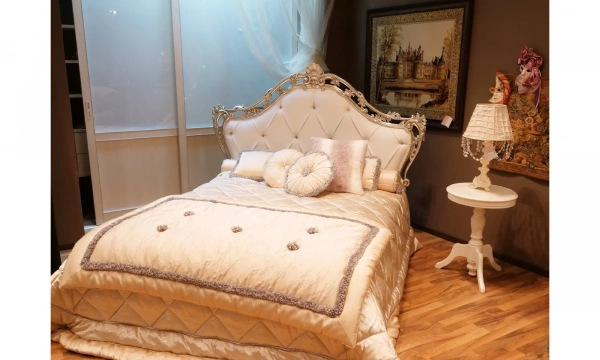 Комплект мебели в спальню Lartes