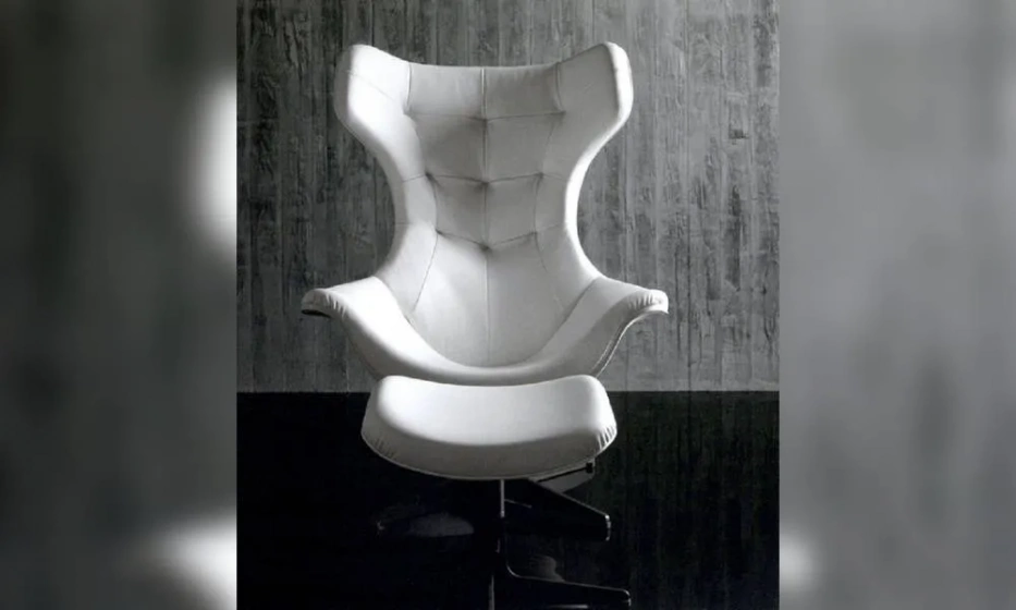 Кресло Вращающееся Poltrona Frau Regina Ii - фото 1