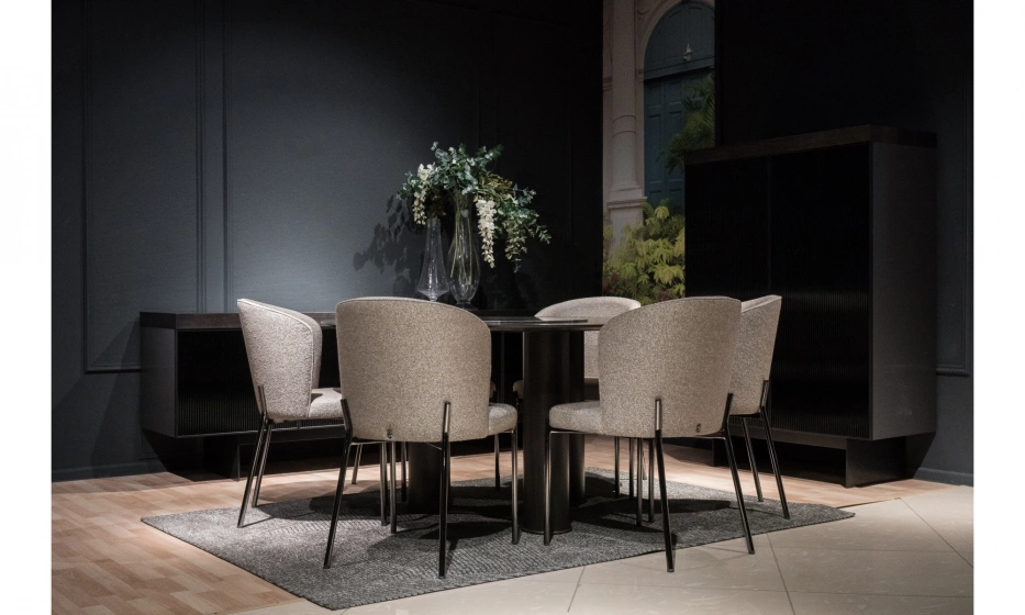 Стол обеденный Saloni Tosca - фото 1